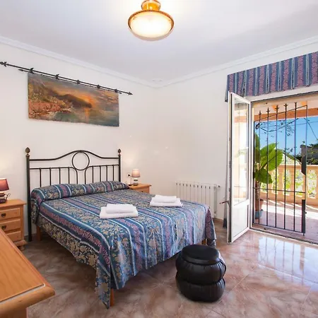Abahana Villas Acacia Vila